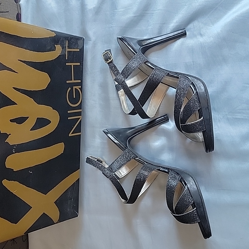 EUC blacks sparkly heels sz 10 Fiona Night